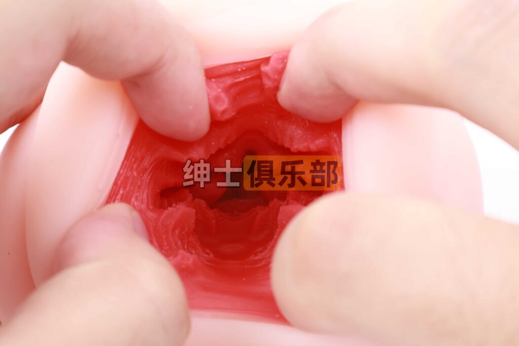 使用体验示意图:牢杯使用欲月之吻实测演示,进出受阻体验