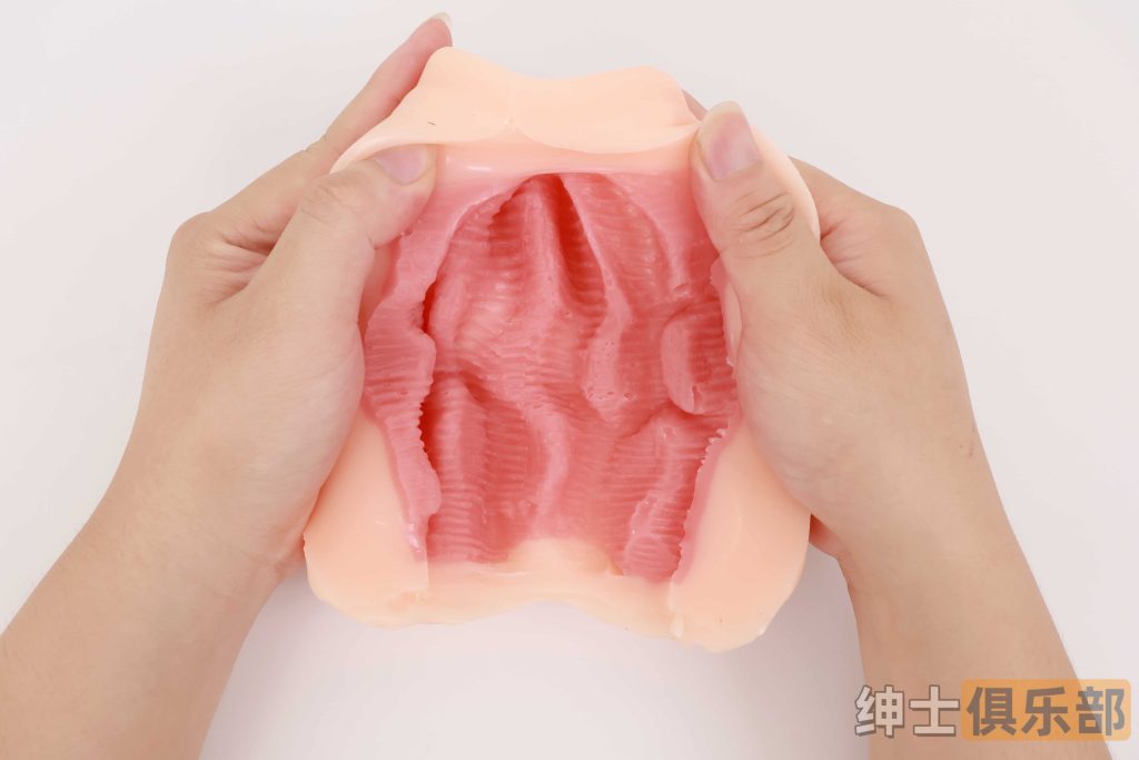 汤马托易士骑乘前辈飞机杯厚肉块特写,高刺激榨汁感男用自慰器