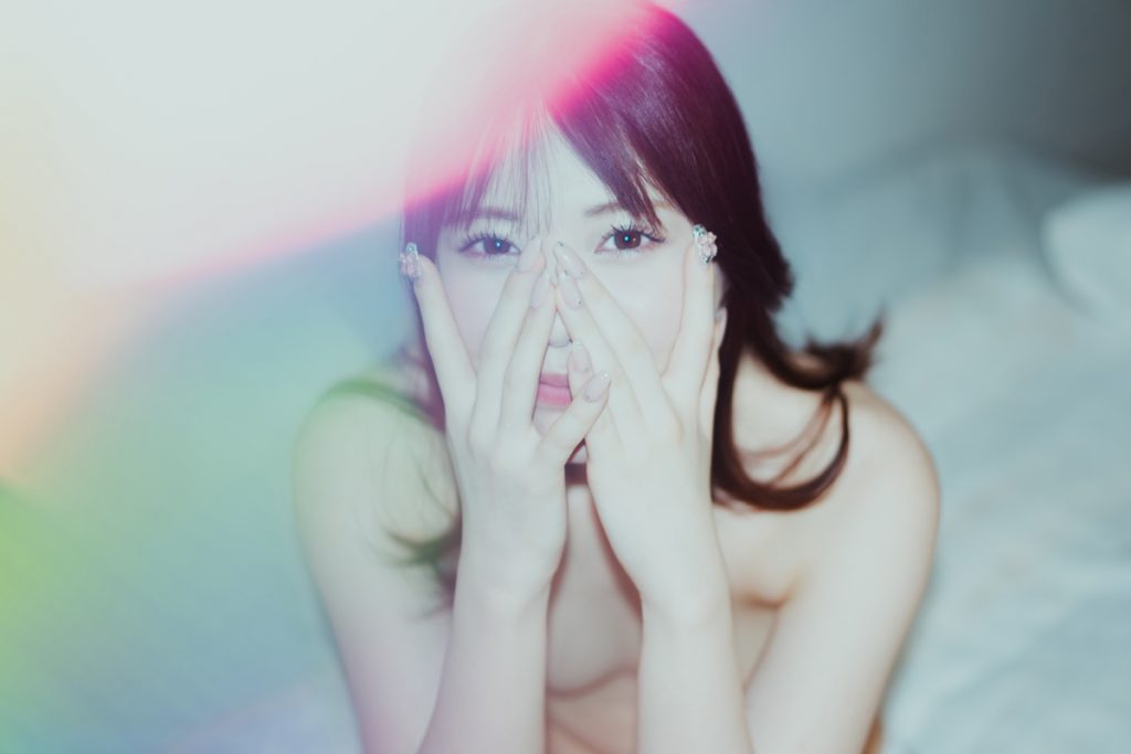 图片[2]- 石川澪写真：梦幻光影下的绅士独享时刻- 绅士俱乐部