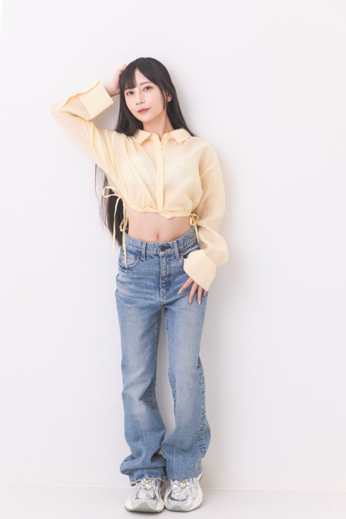 图片[5]- 七泽美亚牛仔×运动鞋写真：轻松休闲也能撩心- 绅士俱乐部