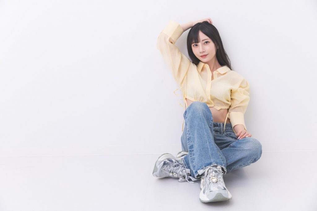 图片[3]- 七泽美亚牛仔×运动鞋写真：轻松休闲也能撩心- 绅士俱乐部