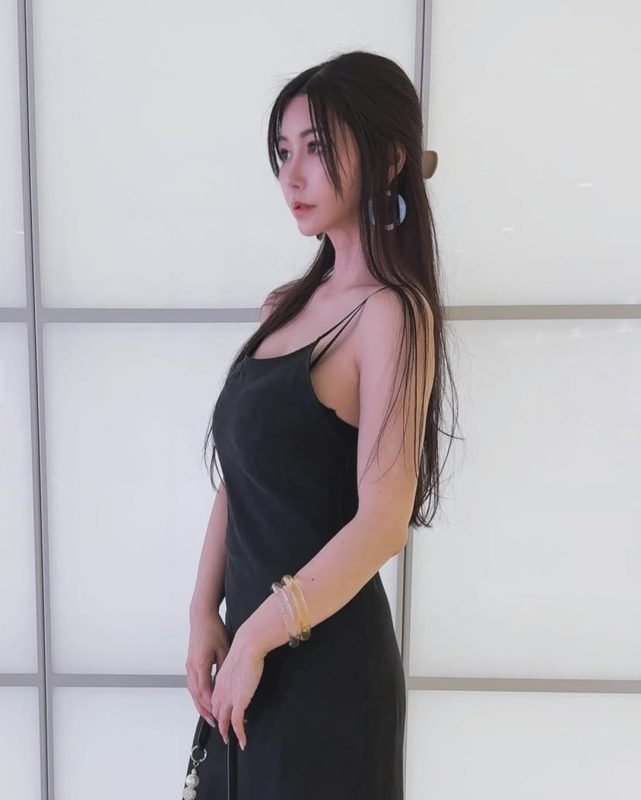43岁还像20出头？爱弓凉生日发文萌翻网友，被封“凍龄女神”- 绅士俱乐部